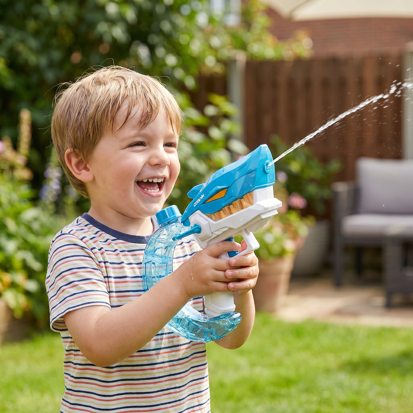Electric Shark Water Gun for Kids – Fully Automatic Water Blaster for Hot Summer Fun