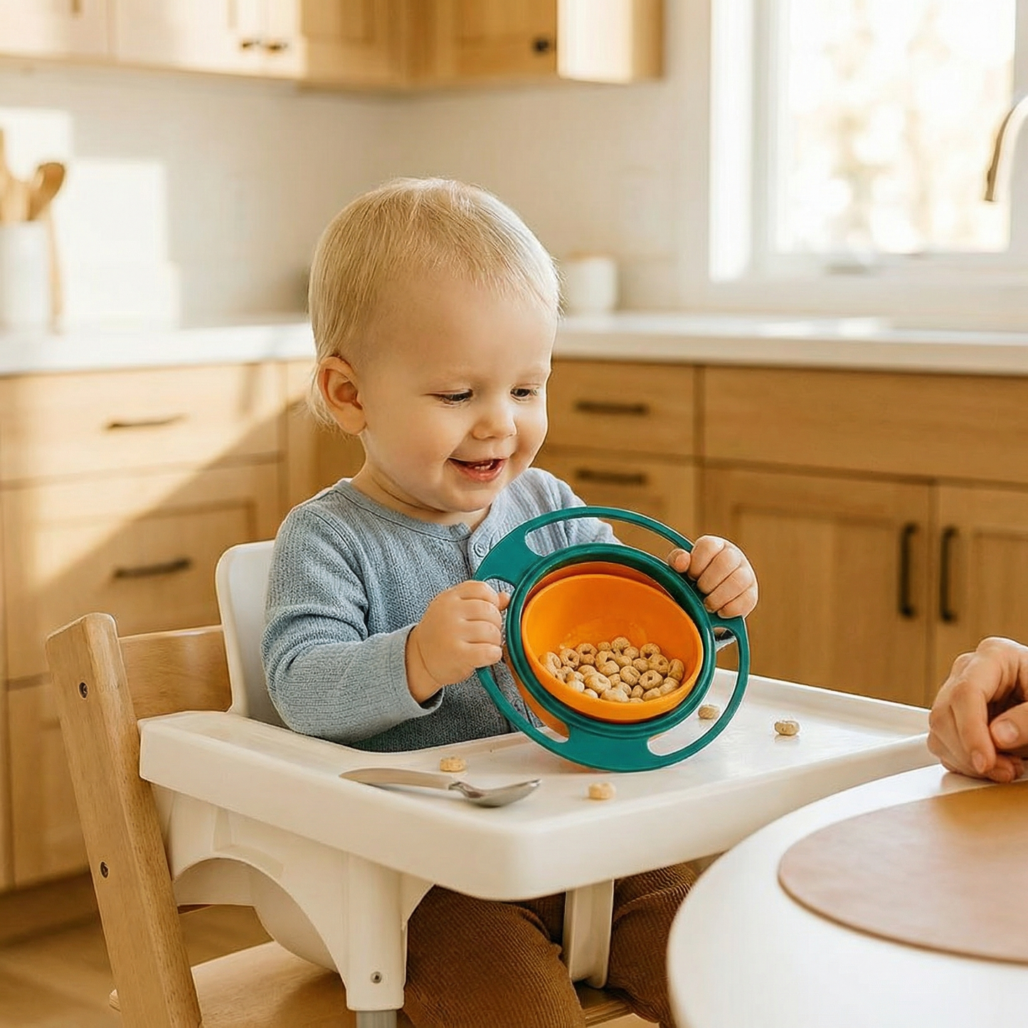 Non-spill baby bowl – eating without spilling